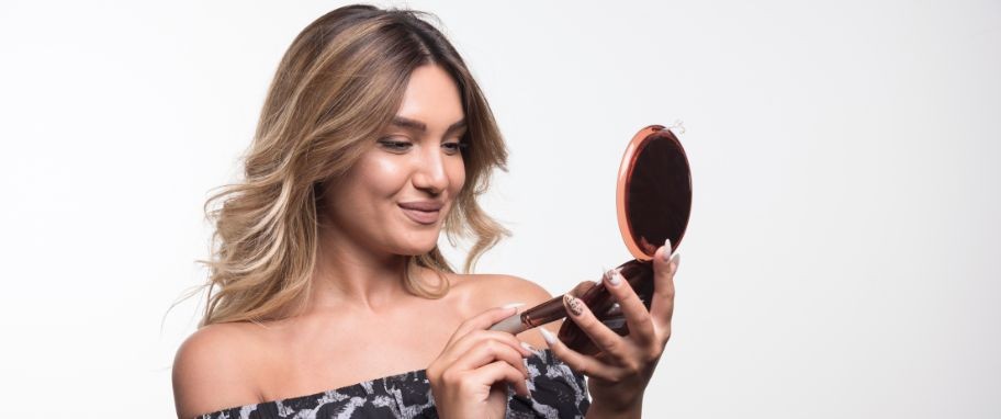 Arykuł banner - Jaki bronzer do twarzy wybrać i jak go nakładać? Nasz ranking bronzer&oacute;w!