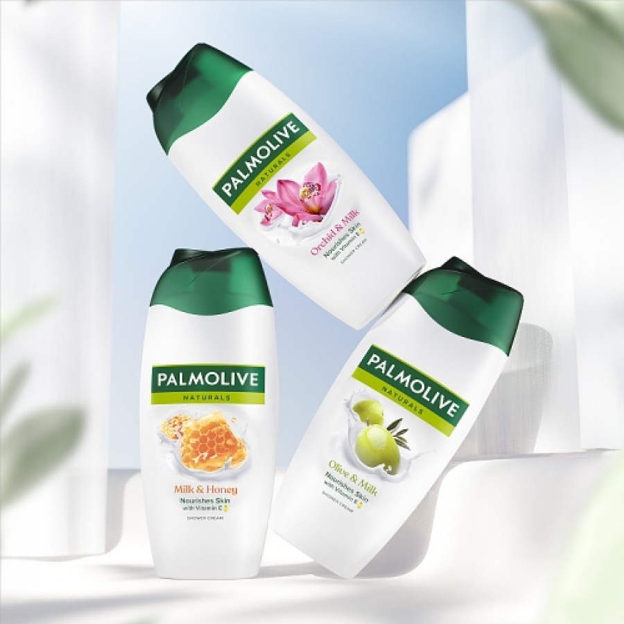 Zdjęcie produktu - 5 Palmolive Naturals Olive & Milk Kremowy żel pod prysznic, 750 ml