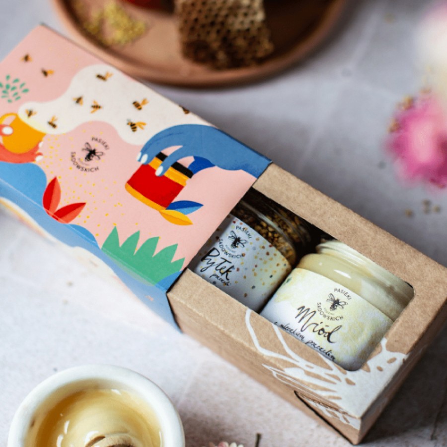 Miniaturka artykułu - #1 PASIEKI RODZINY SADOWSKICH Dwupak &ldquo;Na zdrowie!&rdquo; Pyłek pszczeli, 140g + Mi&oacute;d z mleczkiem pszczelim, 240g