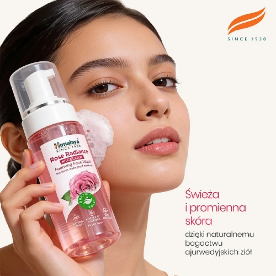#3 – HIMALAYA Micelarna Pianka do mycia twarzy rozświetlająca z R&oacute;żą Organiczną, 150ml