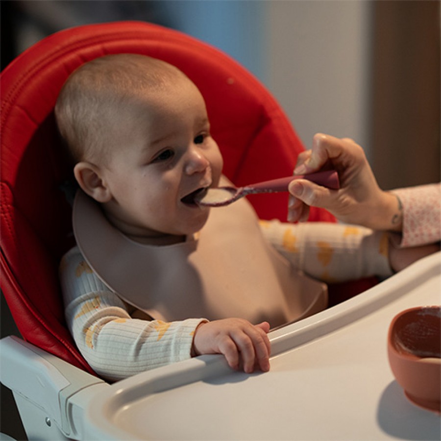 Miniaturka artykułu - #0 BoboVita Porcja zb&oacute;ż Delikatna mleczna owsianka z ryżem malina-banan po 6 miesiącu, 210 g