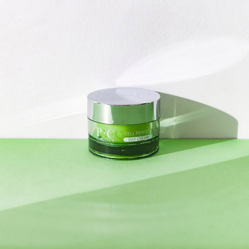 Miniaturka artykułu - #0 PFC Cell Perfect Day Cream Kuracja aktywująca naturalne mechanizmy obronne sk&oacute;ry - przeciwstarzeniowa, 50ml