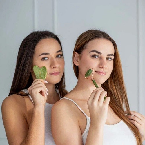 Zdjęcie produktu - 2 Acus Med Jadeitowy zestaw do masażu Gua Sha - płytka + wałek kolor zielony