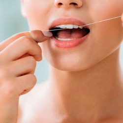 Zdjęcie produktu - #2 Sunstar GUM Easy Floss Nić dentystyczna, 30 m