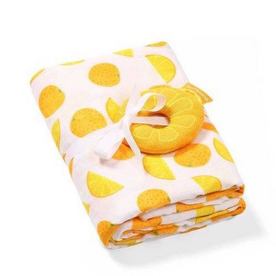 Miniaturka artykułu - BABYONO 536/03 Otulacz z muślinu bambusowego + grzechotka